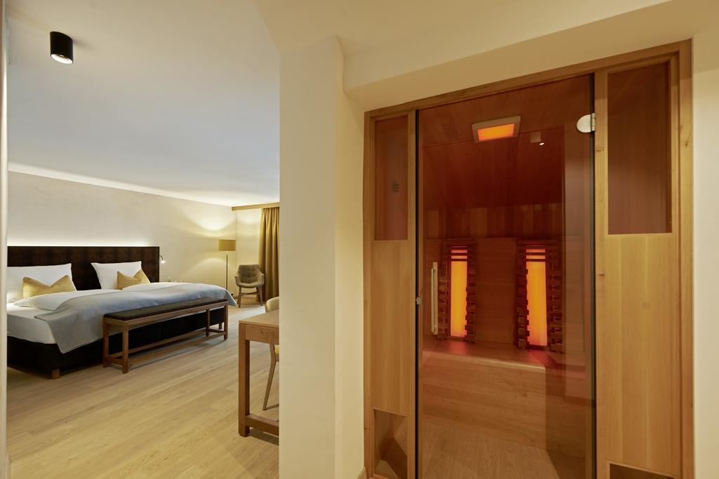 Apres Post Hotel 스투벤 암 아를베르크 외부 사진